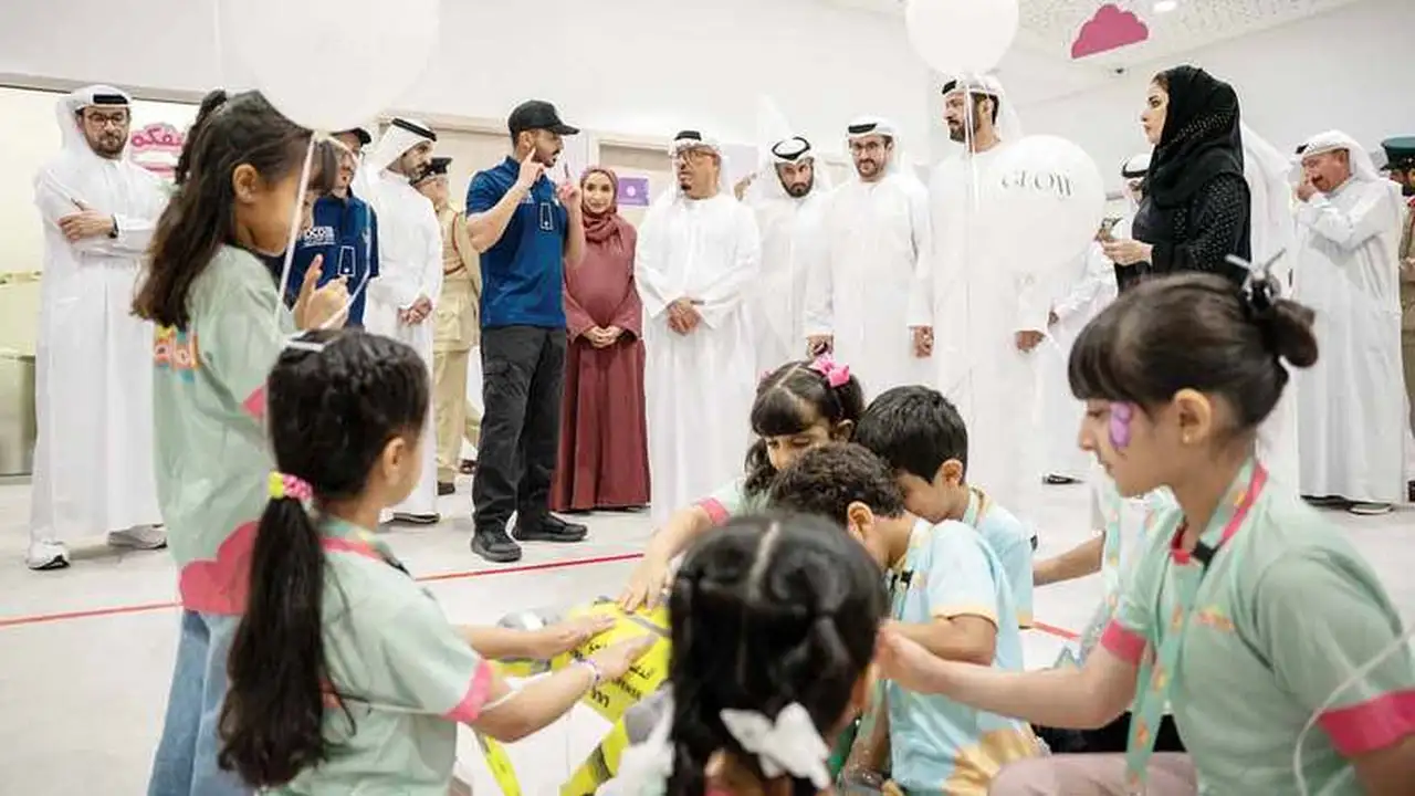 قيادات حكومية تثني على برامج “مخيم صيف دبي” لتأهيل جيل المستقبل